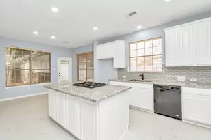 19 Long Springs Pl, The Woodlands, TX 77382 - Photo 19