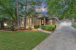 19 Long Springs Pl, The Woodlands, TX 77382 - Photo 1
