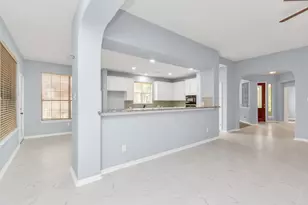 19 Long Springs Pl, The Woodlands, TX 77382 - Photo 13