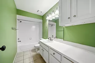 10423 Schaper Rd, Galveston, TX 77554 - Photo 11