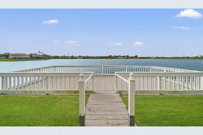 10423 Schaper Road, Galveston, TX 77554 - Photo 1