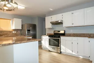 7627 Greenwood Point Dr, Cypress, TX 77433 - Photo 17