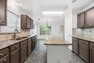 16423 Maple Downs Ln, Sugar Land, TX 77498 - Photo 13