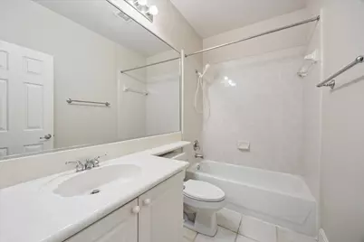 2422 Dorrington #A, Houston, TX 77030 - Photo 15