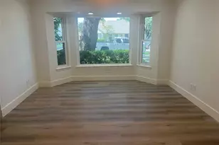 7819 Skyline Dr, Houston, TX 77063 - Photo 5