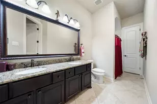 109 Evergreen Oak Dr, Conroe, TX 77384 - Photo 11