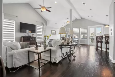 21834 Matagorda Drive, Galveston, TX 77554 - Photo 11