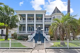 1103 33rd St, Galveston, TX 77550 - Photo 5