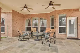 1525 Briar Bend, Friendswood, TX 77546 - Photo 19