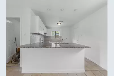 8161 Record Street, Houston, TX 77028 - Photo 7