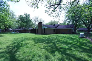 115 Irwin Rd, West Columbia, TX 77486 - Photo 17