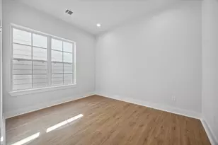 1035 W 17th St St, Houston, TX 77008 - Photo 19