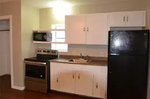 211 Drew St, Houston, TX 77006 - Photo 11