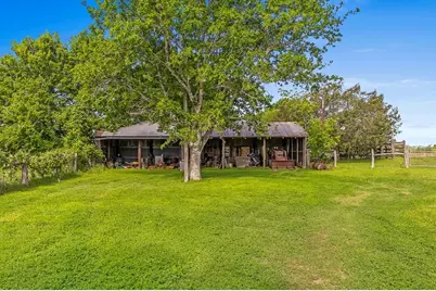 2080 Fm 155 S, Weimar, TX 78962 - Photo 11