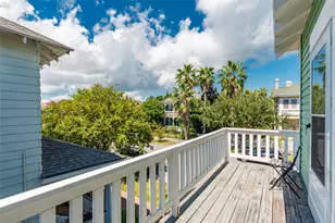 801 13th St, Galveston, TX 77550 - Photo 35