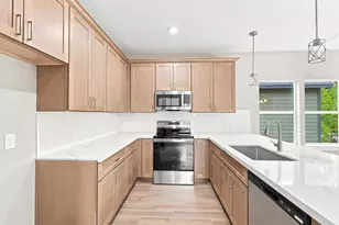 2518 Lucky St, Houston, TX 77088 - Photo 11