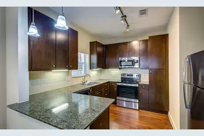 2951 N Loop 336 W #924, Conroe, TX 77304 - Photo 5