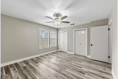 2521 Crosstimbers Street #F6, Huntsville, TX 77320 - Photo 21