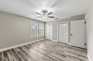 2521 Crosstimbers St, Huntsville, TX 77320 - Photo 21