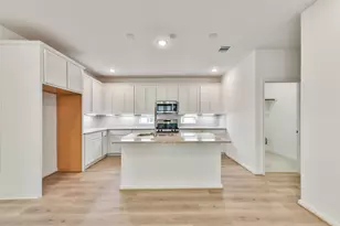 15443 Foresail Ln, Houston, TX 77053 - Photo 9