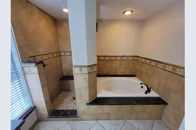 17207 Meadow Heights Drive, Houston, TX 77095 - Photo 25