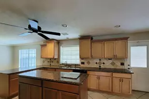 17207 Meadow Heights Dr, Houston, TX 77095 - Photo 7