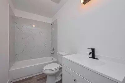 9005 Hilda Street, Houston, TX 77033 - Photo 11