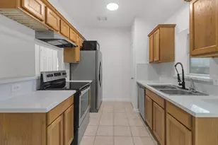 16413 Danika Oak Dr, Conroe, TX 77306 - Photo 3