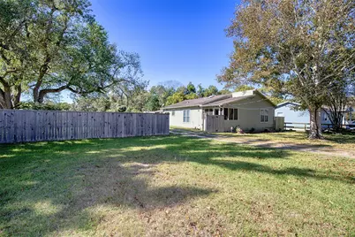 5220 Krueger Drive, Dickinson, TX 77539 - Photo 1