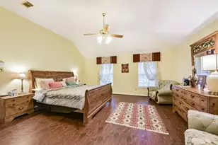 1306 N Gabriel River Cir, Sugar Land, TX 77478 - Photo 27