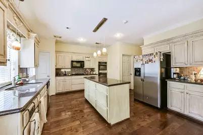 1306 N Gabriel River Circle, Sugar Land, TX 77478 - Photo 19
