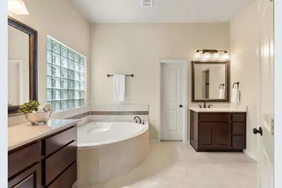 22 Willow Bay Drive, Missouri City, TX 77459 - Photo 15