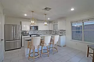 8314 Silver Fir Ln, Baytown, TX 77523 - Photo 7