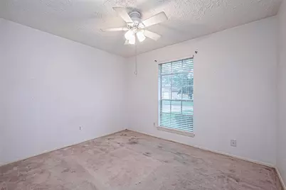 2122 Heritage Colony Drive, Friendswood, TX 77546 - Photo 15