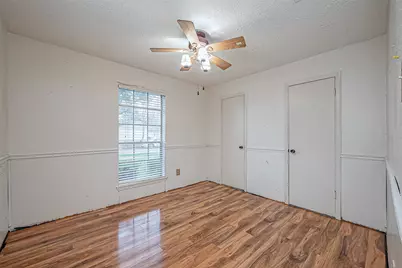 2122 Heritage Colony Drive, Friendswood, TX 77546 - Photo 17