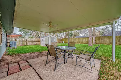 2122 Heritage Colony Drive, Friendswood, TX 77546 - Photo 19