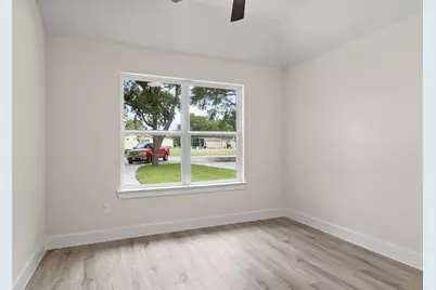 142B College Street, Fresno, TX 77545 - Photo 9