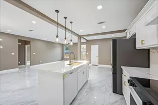 3026 Comanche, Willis, TX 77378 - Photo 3