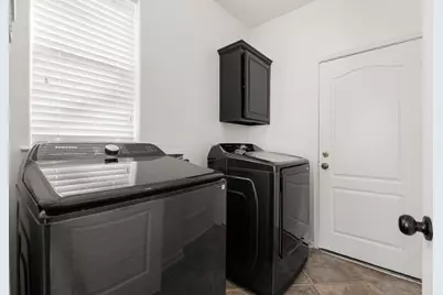 14910 Lake Woodbridge Court, Sugar Land, TX 77498 - Photo 33