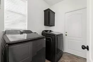 14910 Lake Woodbridge Ct, Sugar Land, TX 77498 - Photo 33