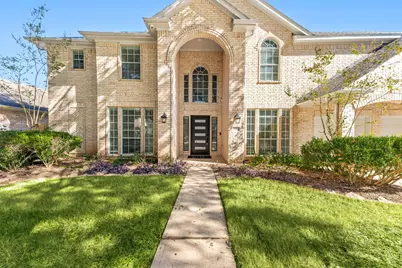 14910 Lake Woodbridge Court, Sugar Land, TX 77498 - Photo 3