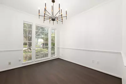 14910 Lake Woodbridge Court, Sugar Land, TX 77498 - Photo 7