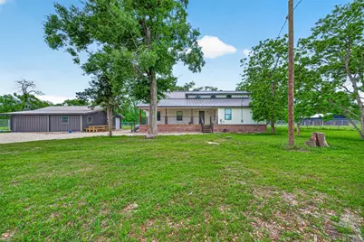 803 County Road 772, Damon, TX 77430 - Photo 3