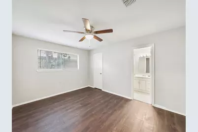 13435 Greenbriar Drive, Sugar Land, TX 77498 - Photo 5