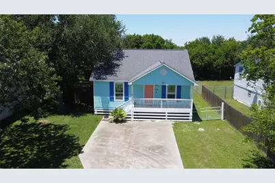320 10th Street, Dickinson, TX 77539 - Photo 11
