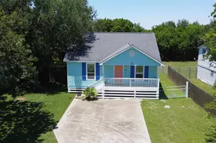 320 10th St, Dickinson, TX 77539 - Photo 11