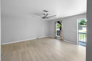 320 10th St, Dickinson, TX 77539 - Photo 13