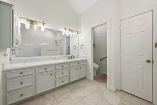 12315 E River Run East Dr, Mont Belvieu, TX 77523 - Photo 17