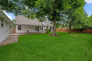 12315 E River Run East Dr, Mont Belvieu, TX 77523 - Photo 25
