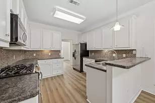 12315 E River Run East Dr, Mont Belvieu, TX 77523 - Photo 11